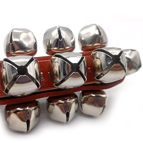 Orchestral 25-Bell Wooden Hand Sleigh Bell